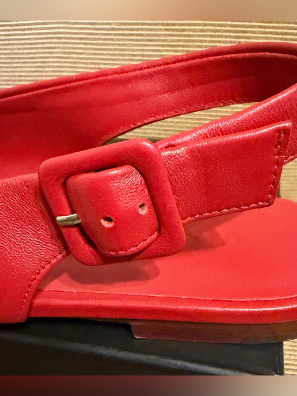 🎉NWOT Vince Vida Leather Slingback Flat Sandal in Crimson - Size 9 - Picture 6 of 16